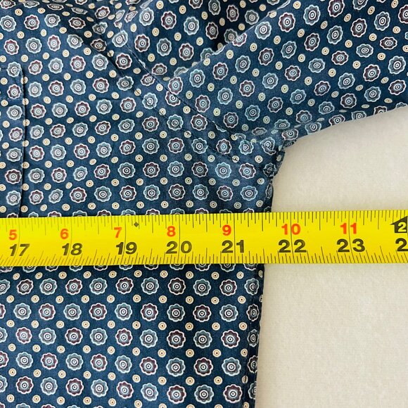 Van Heusen Men's Navy Floral Print Button-Up Shirt Size M 15-15.5 Long Sleeve - Picture 9 of 10
